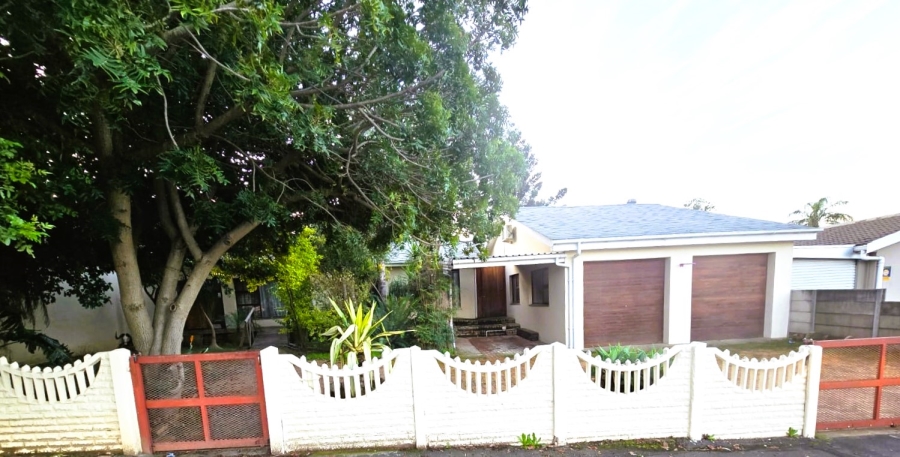 4 Bedroom Property for Sale in Paarl North Western Cape